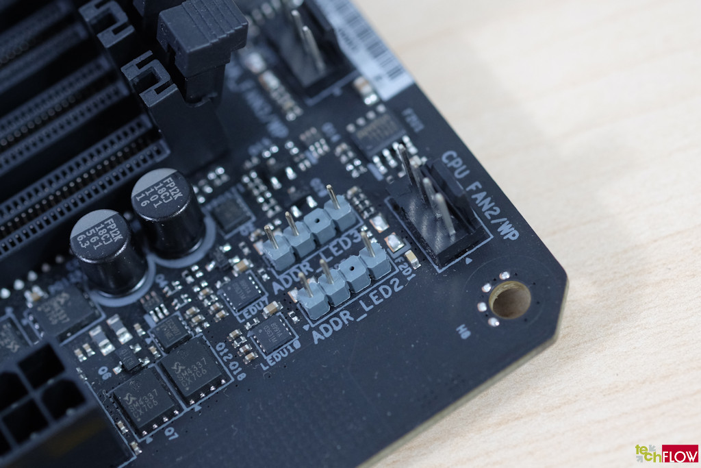 Trên Tay: ASRock Z690 Extreme Wi-Fi 6E