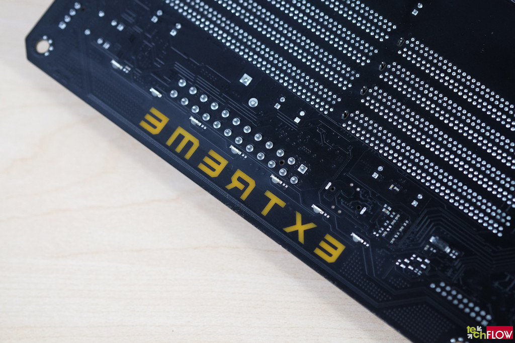 Trên Tay: ASRock Z690 Extreme Wi-Fi 6E