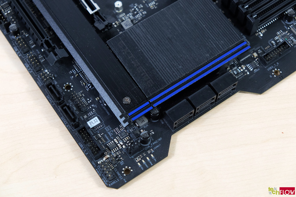 Trên Tay: ASRock Z690 Extreme Wi-Fi 6E