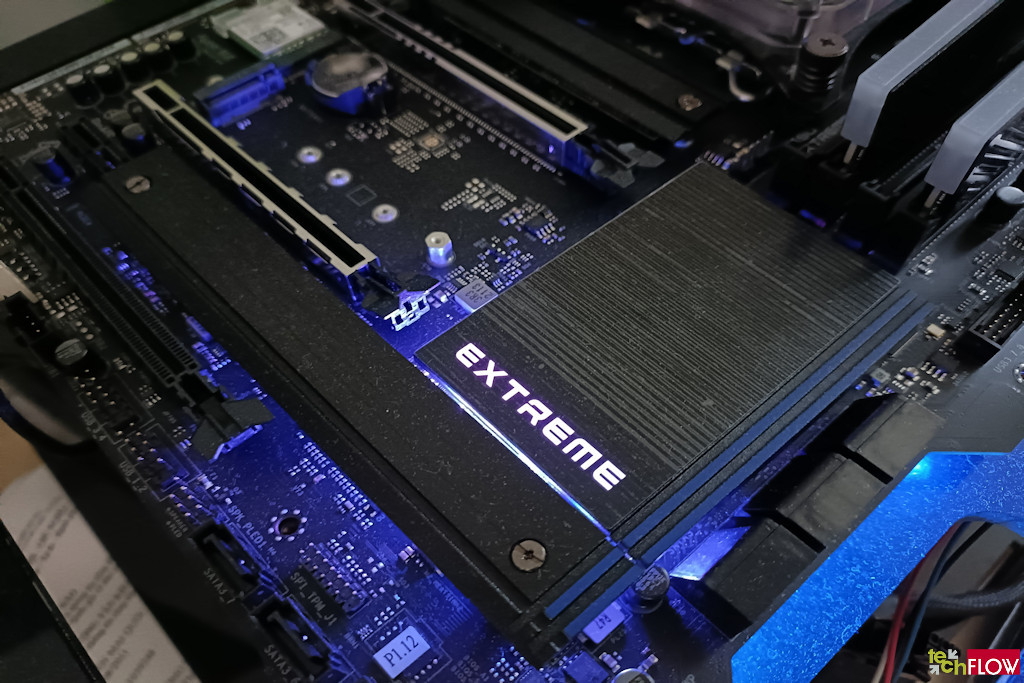 Trên Tay: ASRock Z690 Extreme Wi-Fi 6E