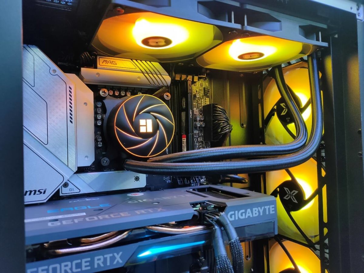 Thermalright Aqua Elite 240 ARGB Black