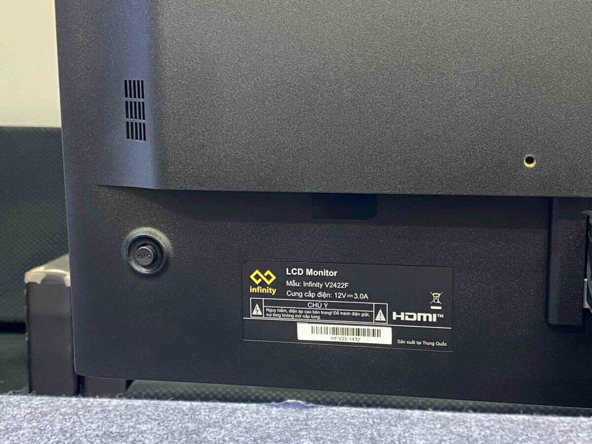 Khui hộp và test nhanh màn hình Infinity V2422F Chuyên Game