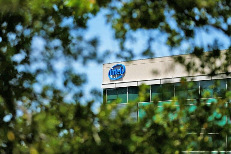 Thua lỗ nặng nề, Intel đóng cửa bộ phận SSD