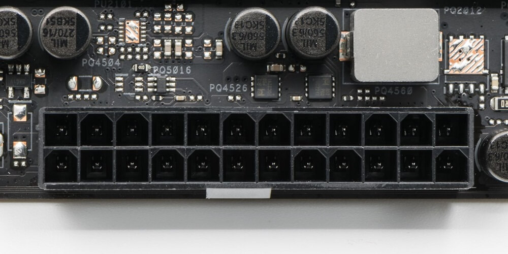 cổng 24-pin ATX