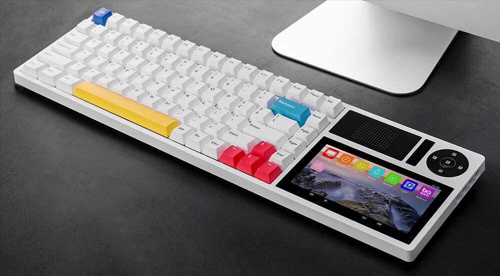 Mechanical keyboard with LCD touch stream deck