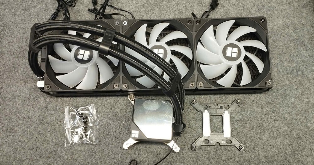 Review Thermalright Frozen Infinity 360 - H2