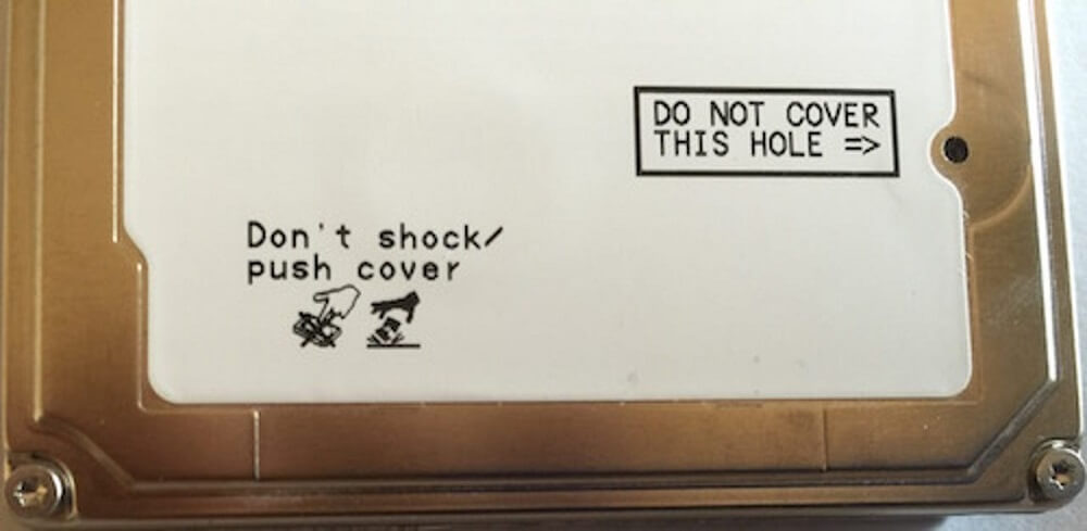 Lỗ thở trên ổ cứng HDD