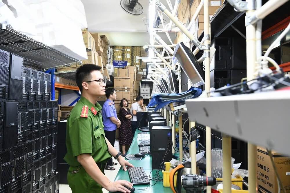 Lần đầu tiên khởi tố vụ án dùng Windows, Microsoft Office lậu cài máy tính - H3